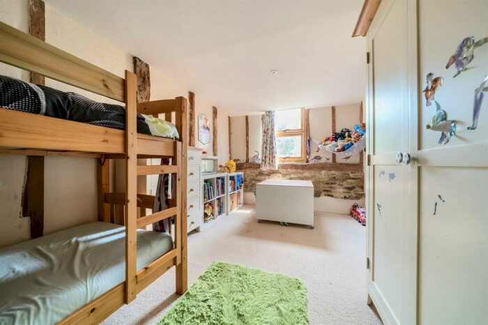 5 Bedroom Detached House For Sale In Fulfords Hill, Itchingfield, RH13