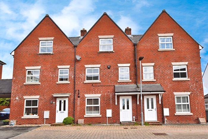 4 Bedroom Terraced House For Sale In Jay Rise, Salisbury ***Garage & Drive ***, SP2