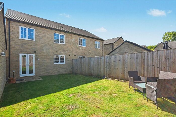 4 Bedroom Semi-Detached House For Sale In Ramble Crescent, Micklefield, Leeds, West Yorkshire, LS25