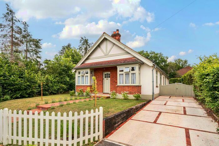 5 Bedroom Terraced House To Rent In Bisley, GU24