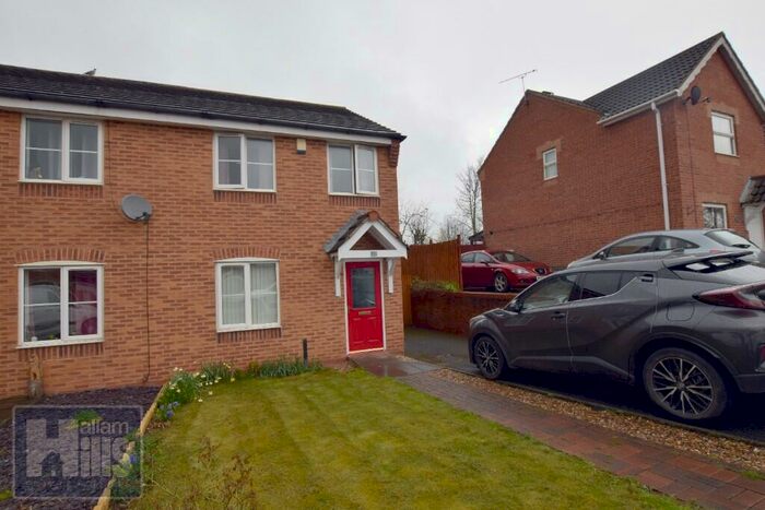 3 Bedroom Semi-Detached House To Rent In Orchid Way, NG20