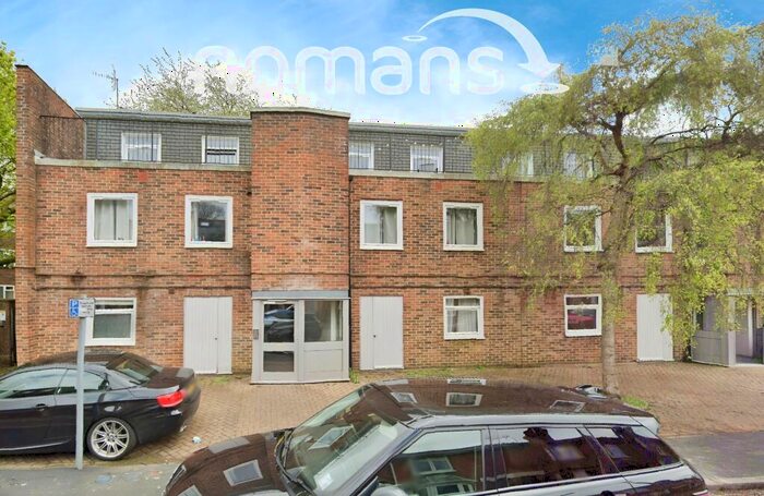 4 Bedroom End Of Terrace House To Rent In Lower Brook Street, Winchester, SO23