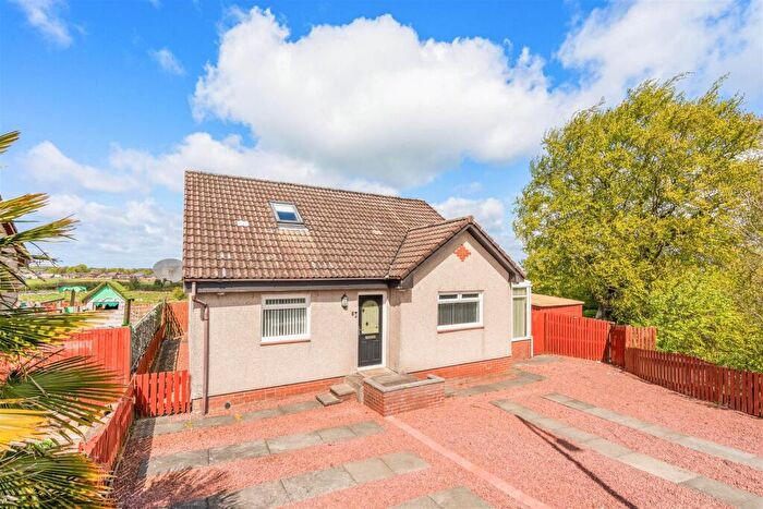 4 Bedroom Detached House For Sale In Loganlea Road, Addiewell, EH55