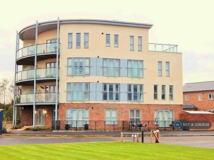 2 Bedroom Penthouse To Rent In Liverymen Walk, Greenhithe, DA9