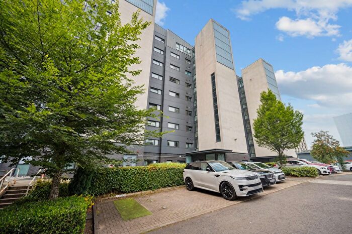 2 Bedroom Flat To Rent In Finnieston Street, Finnieston, Glasgow, G3