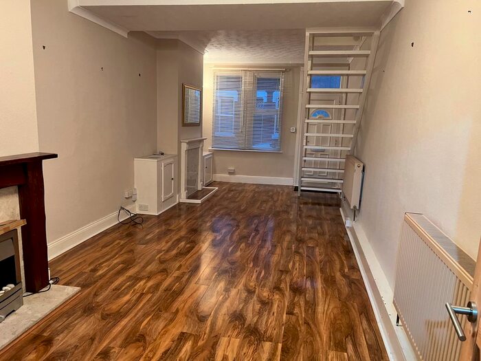 2 Bedroom Terraced House To Rent In Beaumanor Road, Leicester, LE4