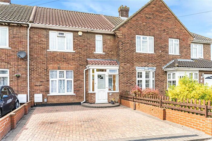 2 Bedroom Terraced House For Sale In Wellcome Avenue, Dartford, Kent, DA1
