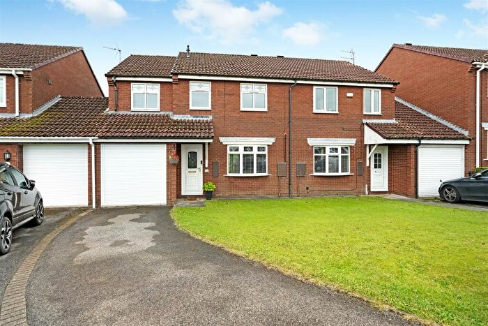 4 Bedroom Semi-Detached House For Sale In Neville Close, Evenwood, Bishop Auckland, DL14