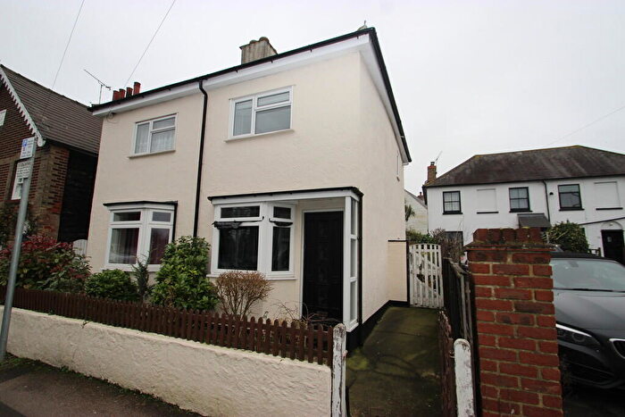 1 Bedroom Semi Detached House To Rent In High Street, Benfleet, SS7