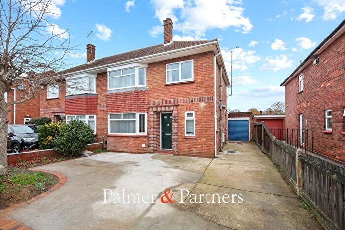 3 Bedroom Semi Detached House For Sale In Magazine Farm Way, Prettygate, Colchester, Essex, CO3