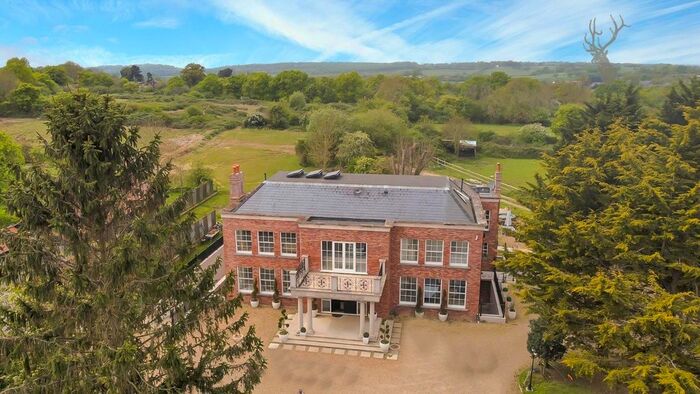 6 Bedroom Detached House To Rent In Nupers Hatch, Stapleford Abbotts, Romford, RM4