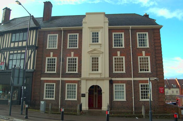 2 Bedroom Flat To Rent In Whinbush Road, Hitchin, SG5