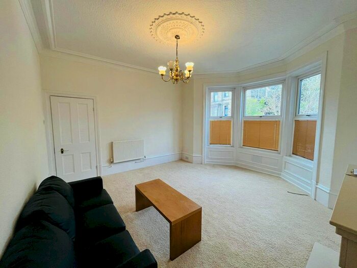 1 Bedroom Flat To Rent In Heath Hall, Savile Park, Halifax, HX1