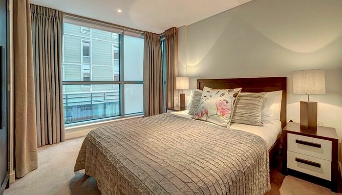 3 Bedroom Flat To Rent In Merchant Square, London, W2