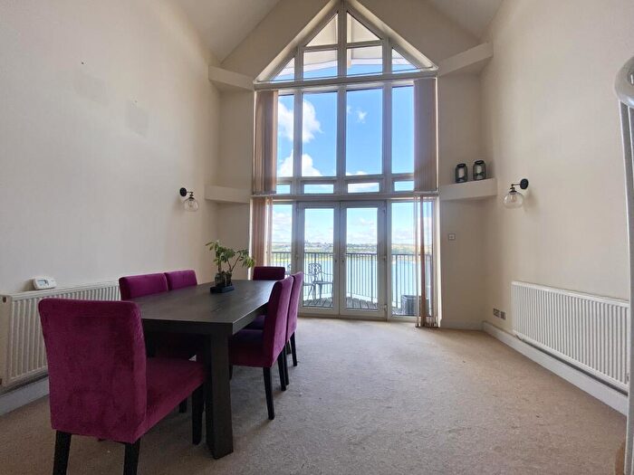 3 Bedroom Apartment To Rent In Bridge House, Valetta Way, Rochester, ME1