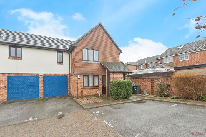 1 Bedroom Flat For Sale In Trinity Road, Gravesend, Kent, DA12