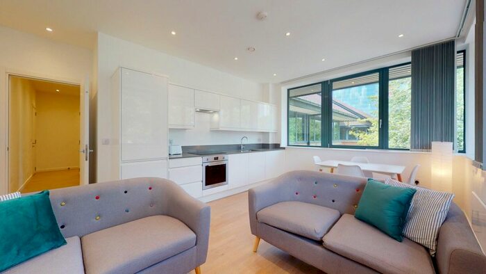 1 Bedroom Flat To Rent In Riverbank Way, Brentford, TW8