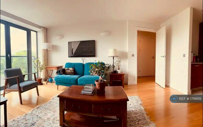 1 Bedroom Flat To Rent In Gifford Street, Englon--London, N1