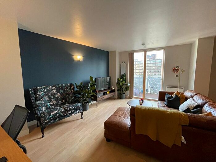 1 Bedroom Flat To Rent In The Bridge Apartments, M3
