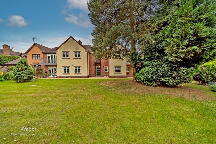 2 Bedroom Flat For Sale In Sandy Lane, Cannock, WS11