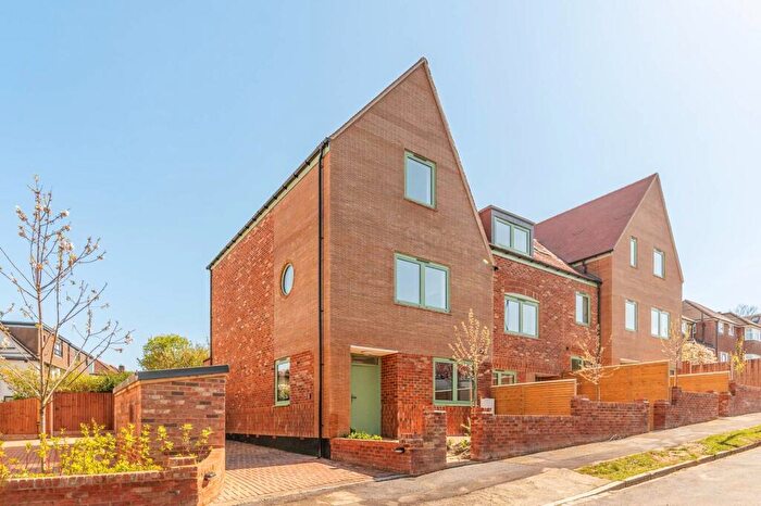 4 Bedroom Terraced House To Rent In North Down, Sanderstead, South Croydon, CR2