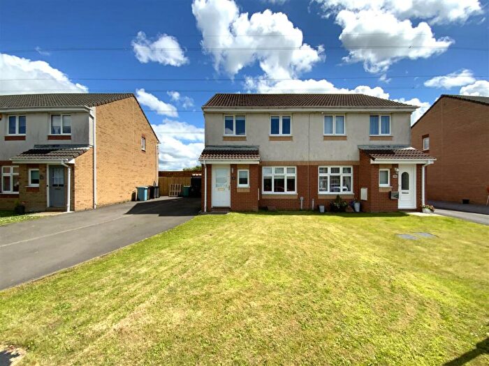 3 Bedroom Semi-Detached House To Rent In St Abbs Way, Chappelhall, ML6