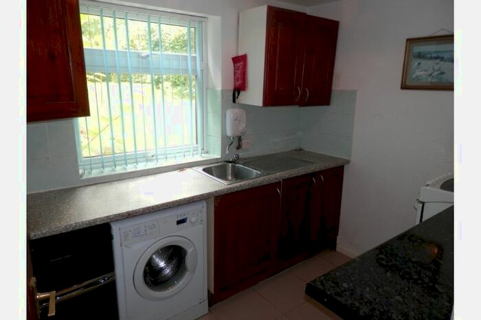 Studio To Rent In Upland Road, Selly Park, Birmingham, B29
