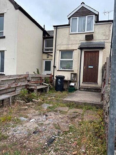 1 Bedroom Flat To Rent In Woodside Street, Cinderford, Gloucestershire, GL14