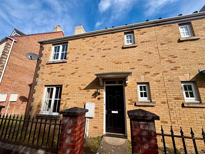 3 Bedroom Semi-Detached House To Rent In Parc Bron Haul, Broadlands, Bridgend, CF31