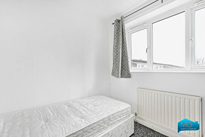5 Bedroom Terraced House To Rent In Thetford Close, Tottenham, London, N13