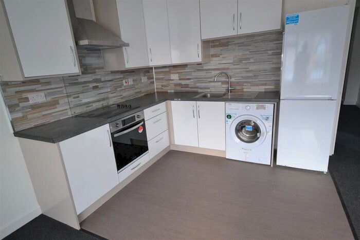 1 Bedroom Flat To Rent In New Road, Croxley Green, Rickmansworth, Hertfordshire, WD3