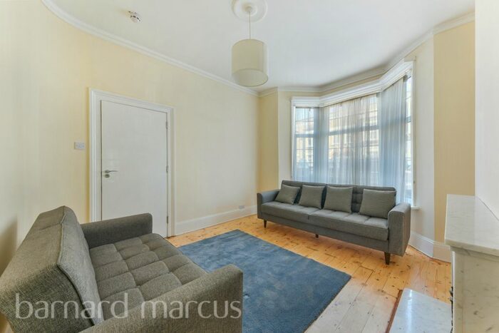 5 Bedroom Property To Rent In Medora Road, London, SW2