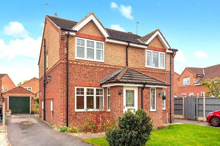 2 Bedroom Semi-detached House For Sale In Pulleyn Close, Strensall, York, YO32