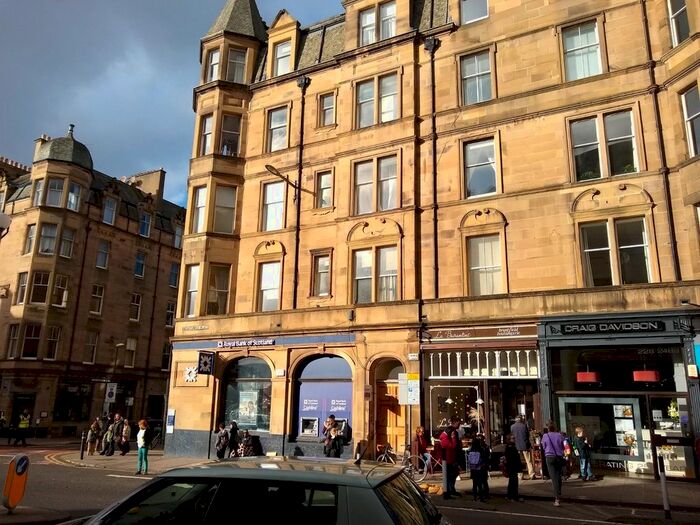 2 Bedroom Flat To Rent In Bruntsfield Place, Edinburgh, EH10