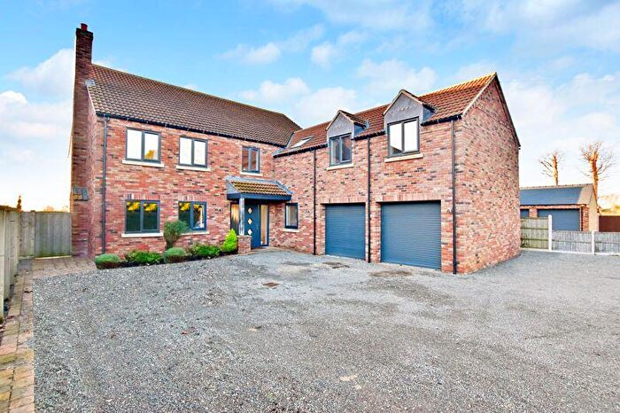 4 Bedroom Detached House For Sale In Abbey Road, Bardney, Lincoln, LN3