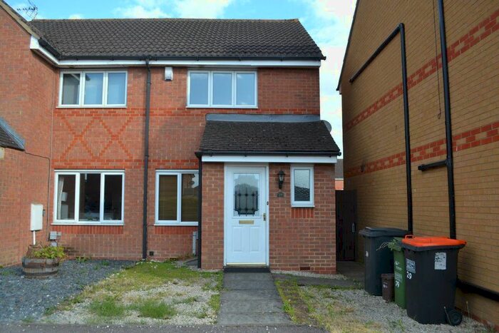 2 Bedroom Property To Rent In Roundel Drive, Leighton Buzzard, LU7