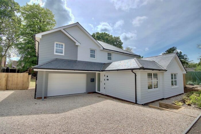 4 Bedroom Detached House To Rent In Billett Avenue, Waterlooville, PO7