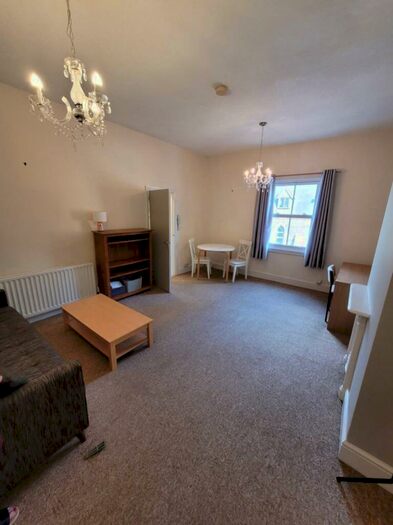 1 Bedroom Flat To Rent In Bedford House, Loughborough, LE11