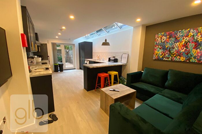 5 Bedroom Terraced House For Sale In St. Georges Road, Coventry, CV1