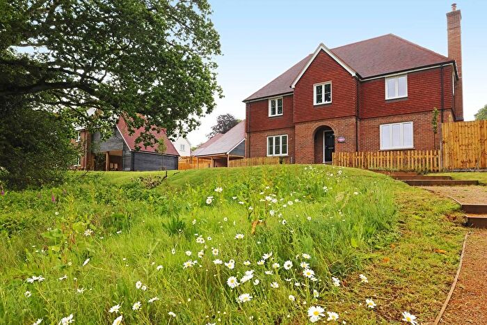 4 Bedroom Detached House For Sale In Scotland Lane, Haslemere, GU27