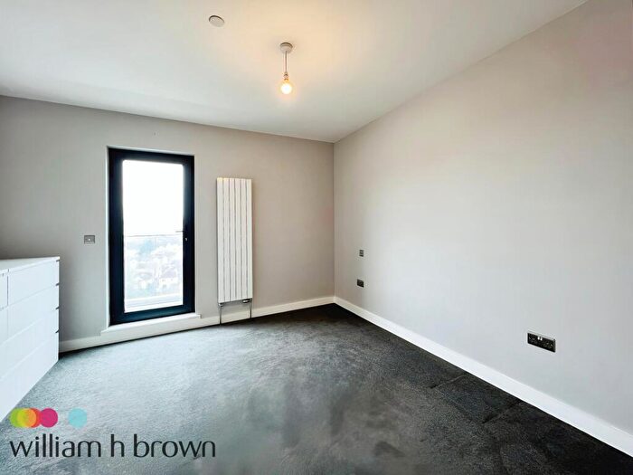 2 Bedroom Apartment To Rent In Victoria Avenue, Southend-On-Sea, SS2