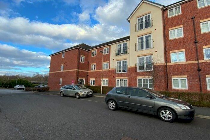 2 Bedroom Flat To Rent In St. Johns House, Ellesmere Port, CH65