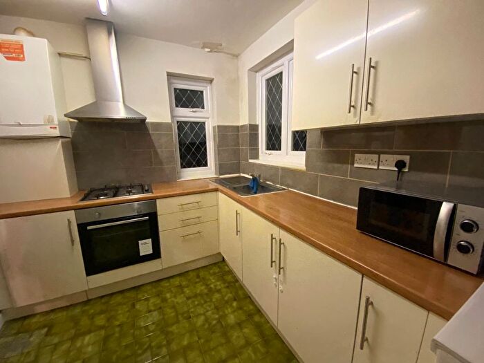 3 Bedroom Terraced House To Rent In Cranbrook Road, Ilford, IG6