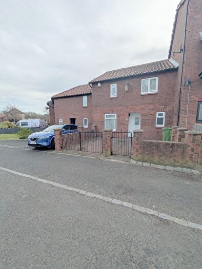 3 Bedroom Town House To Rent In Malvern Road, Washington, NE38