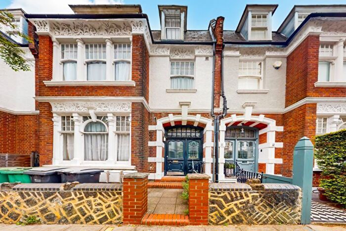 1 Bedroom Flat To Rent In Howitt Road, Belsize Park, NW3