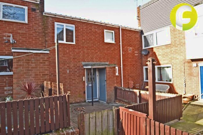 2 Bedroom Flat To Rent In Queen Anne Court, Newcastle Upon Tyne, NE6