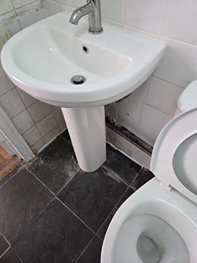 2 Bedroom Flat To Rent In Hermit Road, London, E16