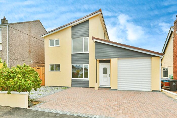 4 Bedroom Detached House For Sale In Mote Park, Saltash, PL12