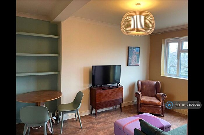 1 Bedroom Flat To Rent In Conant House, London, SE11