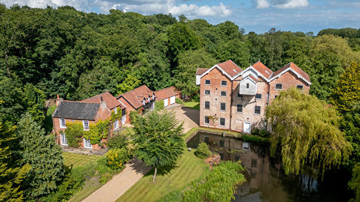 5 Bedroom Detached House For Sale In Oxnead, NR10